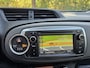 Toyota Yaris 1.3 VVT-i Aspiration | 2E EIGENAAR | 3/6 OF 12MND GARANTIE | NAVI | CAMERA | AIRCO | NW APK |