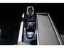 Volvo XC60 2.0 T8 Plug-in hybrid AWD Ultra Black Edition Exec | Achterbank verwarmd | Apple Carplay & Android Auto | Audio installatie high end | Bluetooth telefoonvoorbereiding | Lichtmetalen velgen 22" | Luchtvering | Extra getint glas | Buitenspiegels elektrisch verstel- en verwarmbaar | Cruise control adaptief met Stop&Go en stuurhulp