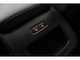 Volvo XC60 2.0 T8 Plug-in hybrid AWD Ultra Black Edition Exec | Achterbank verwarmd | Apple Carplay & Android Auto | Audio installatie high end | Bluetooth telefoonvoorbereiding | Lichtmetalen velgen 22" | Luchtvering | Extra getint glas | Buitenspiegels elektrisch verstel- en verwarmbaar | Cruise control adaptief met Stop&Go en stuurhulp