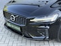 Volvo V60 T6 Recharge AWD R-Design|Camera|Carplay|Trekhaak|19"
