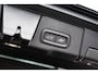 Volvo XC60 T8 Plug-in hybrid AWD Ultra Dark Exec. Ed. | Google | Long Range | Panoramadak | Bowers & Wilkins Audio | Massagefunctie | Keyless | Luchtvering | Stoelverwarming & Ventilatie | Head-Up Display | Getint Glas | Elek. Achterklep | Stuurverwarming | Memory | LED Koplampen | 22" LM