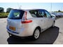 Renault Grand Scenic 2.0 Privilege AUTOMAAT - LUXE - AFN. TREKHAAK - LEDER - STOELVERWARMING - PARKEERSENSOREN V+A - ELEKTR STOEL - NAVI - KEYLESS - BLUETOOTH - DUBBEL PANODAK - CLIMA - CRUISE - LM VELGEN - INKLAPB. SPIEGELS ETC.