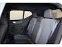 Volvo XC40 B3 Core Business - Harman Kardon - Adaptive Cruise Control met Pilot Assist - BLIS dodehoekassistentie - Voorstoelen en stuurwiel verwarmbaar - Keyless - Elektr. bedienbare achterklep - Parkeersensoren voor & achter - Parkeer camera acter - 18' LMV - Getint glas v.a. de B-stijl - Google Maps geïntegreerd - Apple®CarPlay