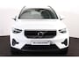 Volvo XC40 B3 Core Business - Harman Kardon - Adaptive Cruise Control met Pilot Assist - BLIS dodehoekassistentie - Voorstoelen en stuurwiel verwarmbaar - Keyless - Elektr. bedienbare achterklep - Parkeersensoren voor & achter - Parkeer camera acter - 18' LMV - Getint glas v.a. de B-stijl - Google Maps geïntegreerd - Apple®CarPlay