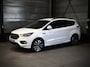 Ford Kuga 1.5 EcoB. ST Line | Carplay | Trekhaak | DAB | Stuurverwarming | Sony audio |
