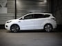 Ford Kuga 1.5 EcoB. ST Line | Carplay | Trekhaak | DAB | Stuurverwarming | Sony audio |