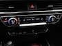 Audi A4 Avant 35 TFSi 150 Pk Automaat S-Line | Stoelverwarming | Navigatie | Climatronic | Parkeersensoren | Cruise Control | CarPlay | 18 Inch |