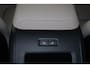 Volvo XC60 T6 Recharge AWD Plus Dark - Panorama/schuifdak - IntelliSafe Assist & Surround - 360º Camera - Harman/Kardon audio - Verwarmde voorstoelen, stuur & achterbank - Parkeersensoren voor & achter - Elektr. bedienb. voorstoelen met geheugen - Head up display - Draadloze tel. lader - 21' LMV
