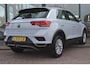 Volkswagen T-Roc 1.5 TSI Style| TREKHAAK | AUTOMAAT | 16"LMV | Bluetooth telefoonvoorbereiding | Bots waarschuwing systeem | Chroom delen exterieur