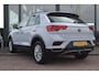 Volkswagen T-Roc 1.5 TSI Style| TREKHAAK | AUTOMAAT | 16"LMV | Bluetooth telefoonvoorbereiding | Bots waarschuwing systeem | Chroom delen exterieur