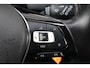 Volkswagen T-Roc 1.5 TSI Style| TREKHAAK | AUTOMAAT | 16"LMV | Bluetooth telefoonvoorbereiding | Bots waarschuwing systeem | Chroom delen exterieur