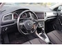 Volkswagen T-Roc 1.5 TSI Style| TREKHAAK | AUTOMAAT | 16"LMV | Bluetooth telefoonvoorbereiding | Bots waarschuwing systeem | Chroom delen exterieur