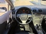 Toyota Avensis Wagon 2.0 VVTi Panoramic Business Special / NL-Auto / 1e-Eigenaar! / Uniek / Panoramadak / Cruise-Control / Trekhaak / Radio-Bluetooth / Navi / Climate-Control / Camera-Achter met PDC / 16'' LMV / ENZ.