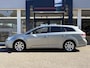 Toyota Avensis Wagon 2.0 VVTi Panoramic Business Special / NL-Auto / 1e-Eigenaar! / Uniek / Panoramadak / Cruise-Control / Trekhaak / Radio-Bluetooth / Navi / Climate-Control / Camera-Achter met PDC / 16'' LMV / ENZ.