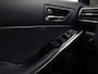 Lexus IS 300h Hybrid Business Sport Automaat 223Pk (NAVIGATIE, CAMERA, CLIMATE, SPORTSTOELEN, LM VELGEN, NIEUWE APK, NIEUWSTAAT)