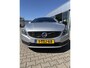 Volvo V60 1.6 T3 Momentum, automaat, navigatie, cruisecontrol, climatronic, trekhaak, top onderhouden !!