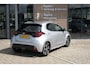 Toyota Yaris 1.5 Hybrid 115 Dynamic Automaat | Comfort pack | Buitenspiegels automatisch inklapbaar | Stoelen, stoelverwarming voorstoelen | Stuurwiel, met stuurwielverwarming | Blind Spot Monitor (BSM); dodehoekd