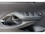 Toyota Yaris 1.5 Hybrid 115 Dynamic Automaat | Comfort pack | Buitenspiegels automatisch inklapbaar | Stoelen, stoelverwarming voorstoelen | Stuurwiel, met stuurwielverwarming | Blind Spot Monitor (BSM); dodehoekd