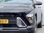Hyundai Kona 1.6 GDI HEV Comfort Smart Automaat / Fabrieksgarantie tot 2-2030 / Stoel- & Stuurverwarming / Navigatie / Achteruitrijcamera / Adaptive Cruise Control / Climate Control / LED Verlichting /