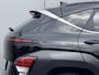 Hyundai Kona 1.6 GDI HEV Comfort Smart Automaat / Fabrieksgarantie tot 2-2030 / Stoel- & Stuurverwarming / Navigatie / Achteruitrijcamera / Adaptive Cruise Control / Climate Control / LED Verlichting /