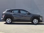 Hyundai Kona 1.6 GDI HEV Comfort / Trekgewicht 1300 kg / Apple Carplay Android Auto / Achteruitrijcamera / Keyless Entry/Start / Adaptief cruise control / Climate control / Parkeersensoren voor en achter / Lichtmetalen wielen 16“ /
