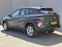Hyundai Kona 1.6 GDI HEV Comfort / Trekgewicht 1300 kg / Apple Carplay Android Auto / Achteruitrijcamera / Keyless Entry/Start / Adaptief cruise control / Climate control / Parkeersensoren voor en achter / Lichtmetalen wielen 16“ /