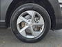 Hyundai Kona 1.6 GDI HEV Comfort / Trekgewicht 1300 kg / Apple Carplay Android Auto / Achteruitrijcamera / Keyless Entry/Start / Adaptief cruise control / Climate control / Parkeersensoren voor en achter / Lichtmetalen wielen 16“ /