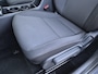 Hyundai Kona 1.6 GDI HEV Comfort / Trekgewicht 1300 kg / Apple Carplay Android Auto / Achteruitrijcamera / Keyless Entry/Start / Adaptief cruise control / Climate control / Parkeersensoren voor en achter / Lichtmetalen wielen 16“ /