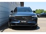 Volvo XC90 2.0 T8 Plug-in hybrid AWD Ultra Black Ed. Exec. | Verwarmbare voorstoelen met massagefunctie | Luchtvering | Premium audio | Extra getint glas achter | Gelamineerde zijruiten rondom | Apple Carplay & Android Auto |
