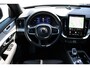 Volvo XC90 2.0 T8 Plug-in hybrid AWD Ultra Black Ed. Exec. | Verwarmbare voorstoelen met massagefunctie | Luchtvering | Premium audio | Extra getint glas achter | Gelamineerde zijruiten rondom | Apple Carplay & Android Auto |
