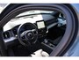 Volvo XC90 2.0 T8 Plug-in hybrid AWD Ultra Black Ed. Exec. | Verwarmbare voorstoelen met massagefunctie | Luchtvering | Premium audio | Extra getint glas achter | Gelamineerde zijruiten rondom | Apple Carplay & Android Auto |