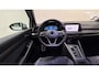 Volkswagen Golf 1.5 eTSI R-Line benzinen automaat led navigatie stoelverwarming camera 18' carplay android