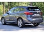 BMW X1 sDrive18i High Executive M-Sport | Leder | Pano | HUD | Navi Plus | Stoelverwarming | Hifi | DAB | Grootlichtassistent | Etc.