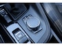 BMW X1 sDrive18i High Executive M-Sport | Leder | Pano | HUD | Navi Plus | Stoelverwarming | Hifi | DAB | Grootlichtassistent | Etc.