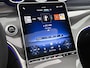 Mercedes-Benz GLC 300e 4MATIC Business Solution AMG | Advanced plus | Nightpakket | Parkeerpakket | Trekhaak | Treeplanken in aluminiumlook | Middenconsole metaalstructuur | Panoramaschuifdak | 20 inch vijfspaaks lichtmetalen AMG-velgen |