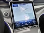 Mercedes-Benz GLC 300e 4MATIC Business Solution AMG | Advanced plus | Nightpakket | Parkeerpakket | Trekhaak | Treeplanken in aluminiumlook | Middenconsole metaalstructuur | Panoramaschuifdak | 20 inch vijfspaaks lichtmetalen AMG-velgen |