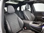 Mercedes-Benz GLC 300e 4MATIC Business Solution AMG | Advanced plus | Nightpakket | Parkeerpakket | Trekhaak | Treeplanken in aluminiumlook | Middenconsole metaalstructuur | Panoramaschuifdak | 20 inch vijfspaaks lichtmetalen AMG-velgen |