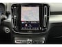 Volvo XC40 2.0 B4 Plus Dark | Trekhaak, inklapbaar | Stoel-/ stuurwielverwarming | Elektrisch verstelbare voorstoelen met geheugenfunctie | Adaptieve cruise control | 18 inch. lichtmetalen velgen | BLIS | All-season banden | Apple carplay/ Android auto | Pilot assist