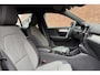 Volvo XC40 2.0 B4 Plus Dark | Trekhaak, inklapbaar | Stoel-/ stuurwielverwarming | Elektrisch verstelbare voorstoelen met geheugenfunctie | Adaptieve cruise control | 18 inch. lichtmetalen velgen | BLIS | All-season banden | Apple carplay/ Android auto | Pilot assist