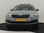 Skoda Karoq 1.0 TSI Business Edition 110Pk | Glazen Panorama-dak | Stoelverwarming | Apple carplay Android auto | Airco automatisch | Navigatie | DAB | Cruise control 16"LMV