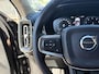 Volvo XC40 1.5 T3 Momentum / Automaat / Dealer-Onderhouden / harman-Kardon / Stoelverwarming / Cruise-Control / Draadloze-Telefoonlader / Standkachel / LED / PDC V+A met Camera / 19'' LMV / All-Season / ENZ.