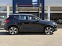 Volvo XC40 1.5 T3 Momentum / Automaat / Dealer-Onderhouden / harman-Kardon / Stoelverwarming / Cruise-Control / Draadloze-Telefoonlader / Standkachel / LED / PDC V+A met Camera / 19'' LMV / All-Season / ENZ.