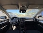Volvo XC40 1.5 T3 Momentum / Automaat / Dealer-Onderhouden / harman-Kardon / Stoelverwarming / Cruise-Control / Draadloze-Telefoonlader / Standkachel / LED / PDC V+A met Camera / 19'' LMV / All-Season / ENZ.