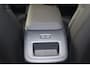 Volvo XC60 T6 Plug-in hybrid AWD Plus Dark - IntelliSafe Assist & Surround - Harman Kardon audio - Elektr. bedienbare voorstoelen met geheugen - Verwarmde voorstoelen, stuur & achterbank - Parkeercamera achter - Parkeersensoren voor & achter - Draadloze tel. lader - Extra getint glas - 19 inch LMV