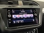 Volkswagen Tiguan 1.5 TSI ACT Business | TREKHAAK| CAMERA | STOEL.V.W. |