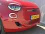 Fiat 500 La Prima 42 kWh / SOH 93% / Apple Carplay/Android Auto / Achteruitrijcamera / Adaptieve Cruise Control / Lichtmetalen Velgen 17" / Navigatie / 3-fase / Snelladen /
