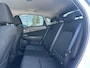 Hyundai Kona 1.6 GDI HEV Fashion / Vaste Trekhaak / 1.300kg Trekgewicht / All-Season Banden / Apple Carplay & Android Auto / Parkeersensoren Achter/ Achteruitrijcamera /