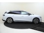Volkswagen ID.7 Tourer Pro Business 77 kWh First Edition uitvoering | adaptief onderstel | trekhaak | Harman Kardon