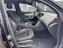 Mercedes-Benz EQC 400 4MATIC Luxury Line 80 kWh | Panoramadak | Trekhaak | Apple Carplay & Android Auto