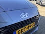 Hyundai i10 1.0 Comfort 5-zits | Navigatie | Grootlicht Assistent | Airco | Automaat | Apple Carplay/Android Auto | Achteruitrijcamera | Lanekeep Assist |